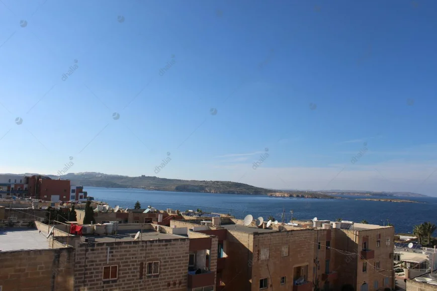 Flats Qawra P000189687