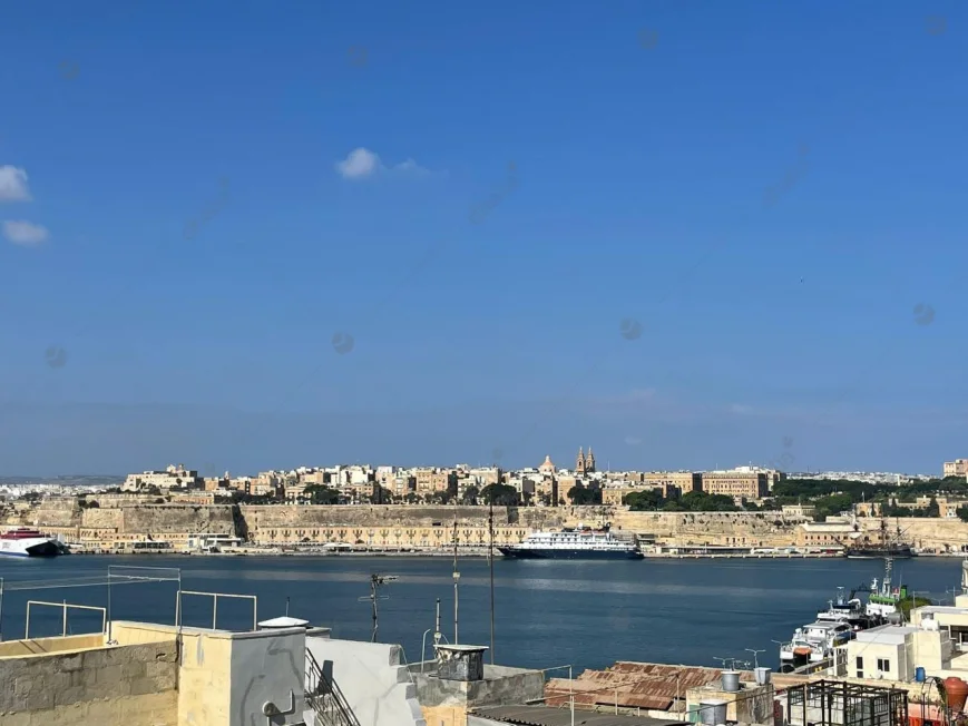House of Character Senglea P000236657