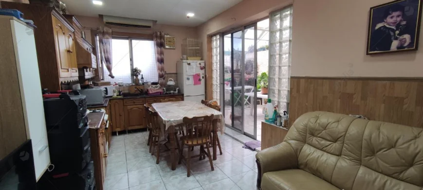 Gr Floor Maisonette Fgura P000239173