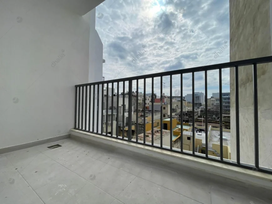 Duplex Apartment Pieta P000240368