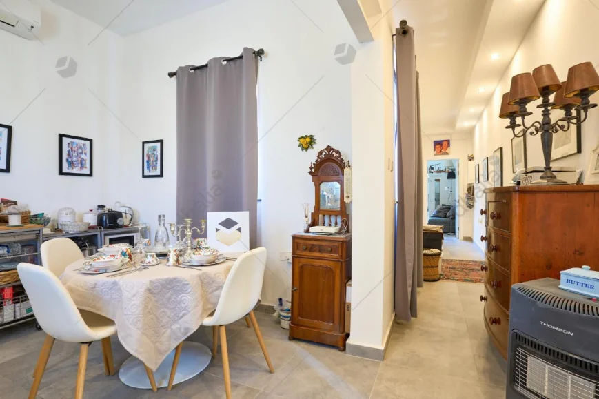Flats Cospicua P000240426