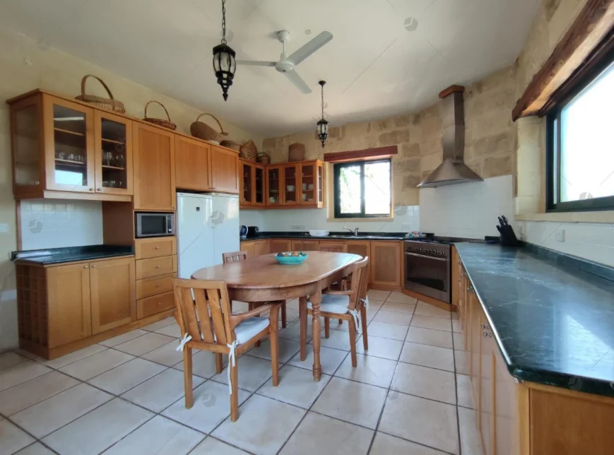 Detached Villa Gozo L-Ghasri P000242969