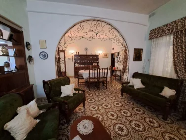 St Julians Gr Floor Maisonette P000240478